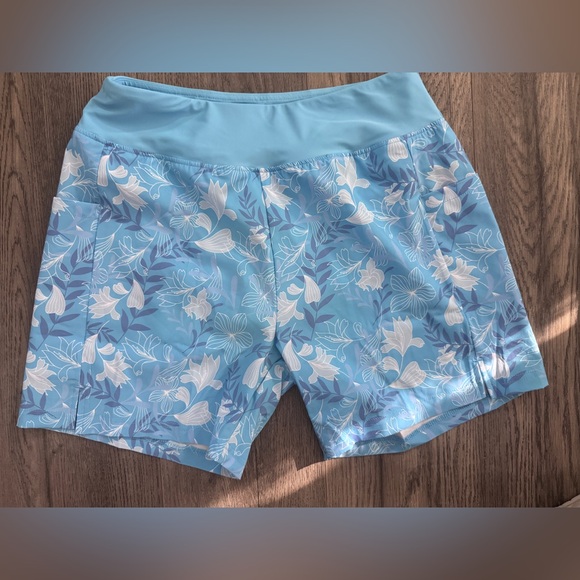 NWT Baleaf Women’s Swim Shorts Size Medium Floral Print 50 SPF - Picture 1 of 7